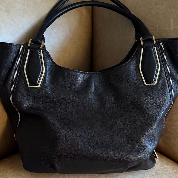 MICHAEL Michael Kors Vanessa Dark Brown Pebbled Leather Medium Shoulder Tote Bag - Picture 3 of 16